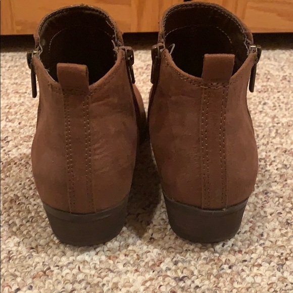 Brown booties - Picture 3 of 4